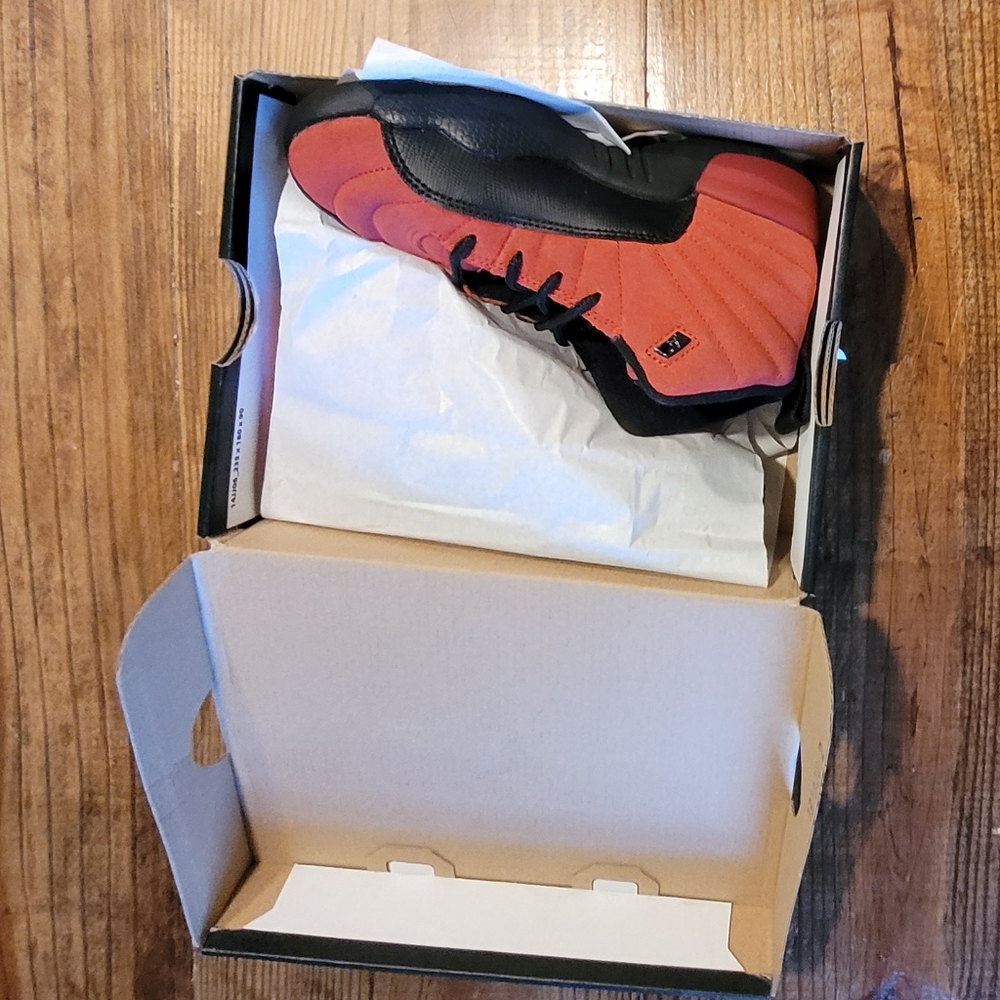 Jordan 12 Retro "Reverse Flu" (PS) - Picture 9 of 12